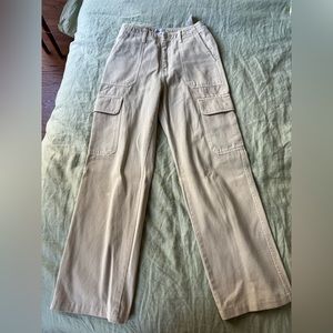 Zara beige cargo pants size 2 USA